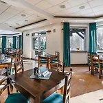Smile Pieniny Otel 3*